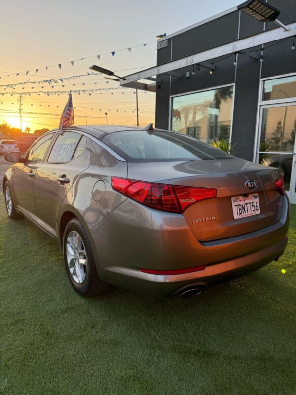 2018 Kia Optima - Image 7