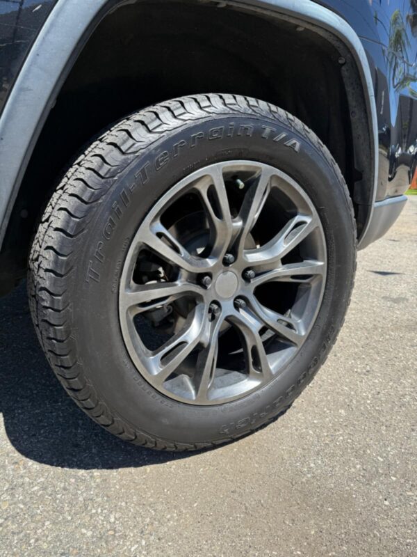 2012 Jeep Grand Cherokee - Image 5