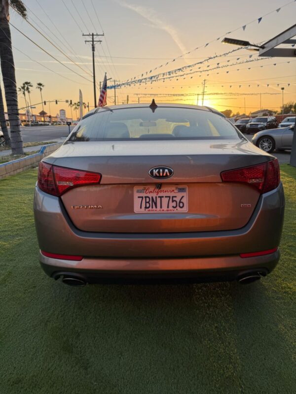 2018 Kia Optima - Image 14