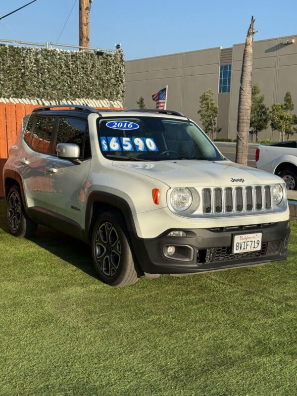 2016 jeep renegade - Image 7