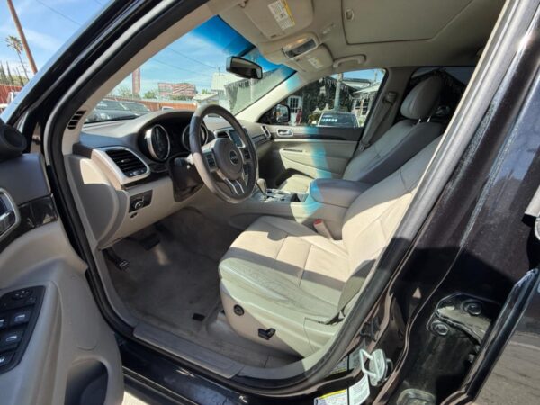 2012 Jeep Grand Cherokee - Image 7