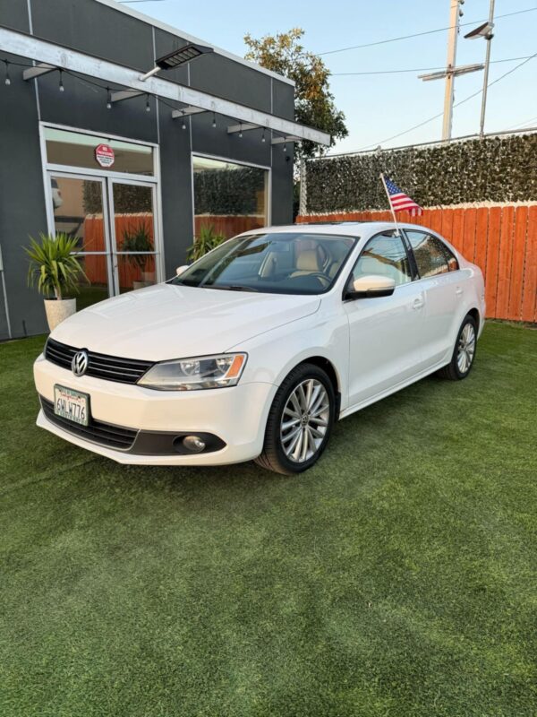2015 vw Jetta 2.5 Automatico Piel - Image 15
