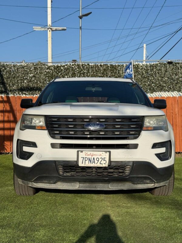 2017 ford explorer - Image 13