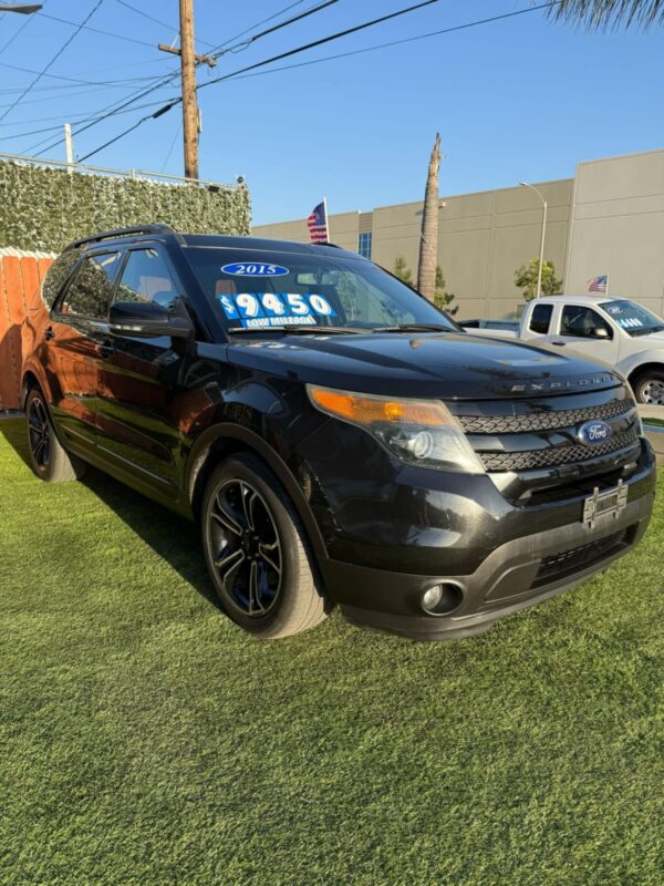2015 Ford Explorer - Image 6