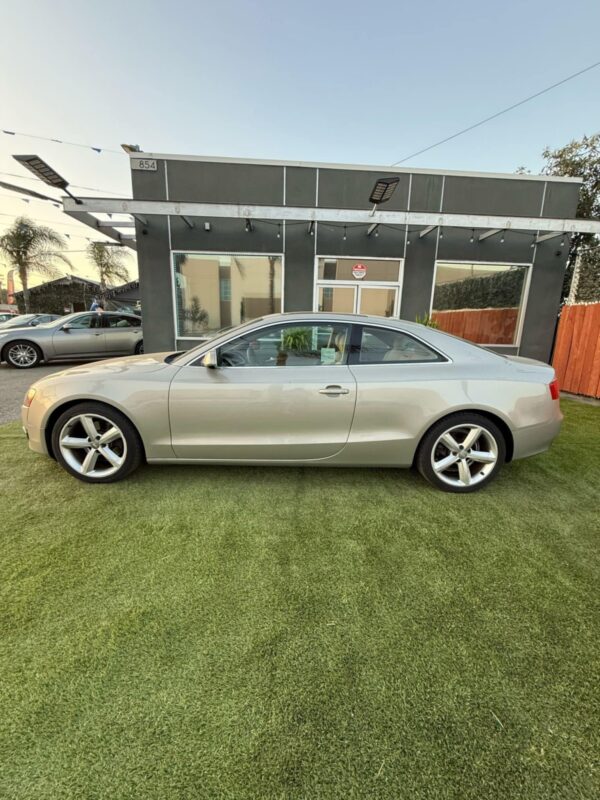2010 Audi A5 - Image 5