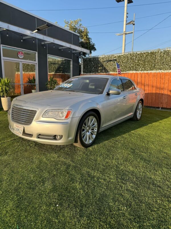 2013 chrysler 300 c V6 3.6 - Image 6