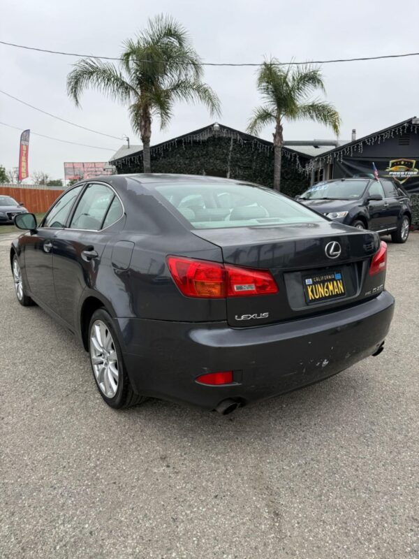 2007 lexus  is 250 - Image 2