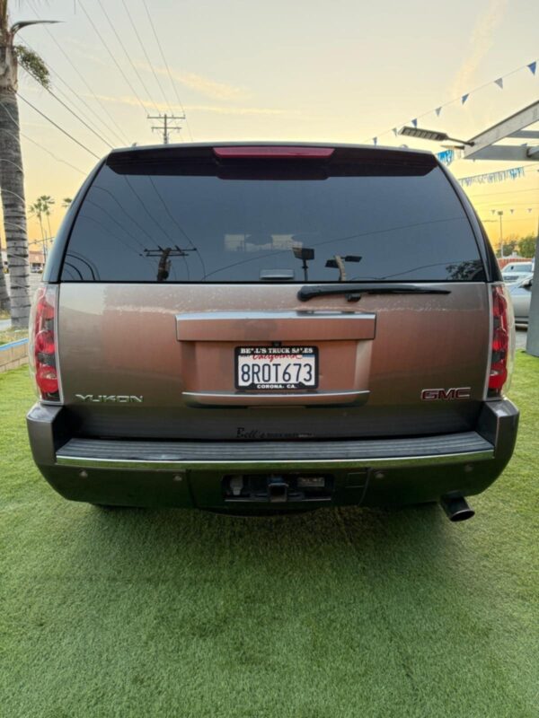 2010 Gmc Yukon Denali - Image 8