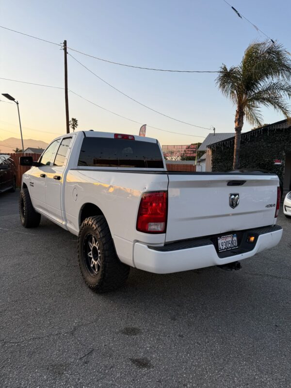 2015 Ram 1500 - Image 10