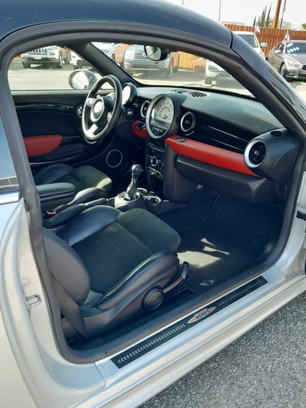 2012 mini cooper s - Image 2