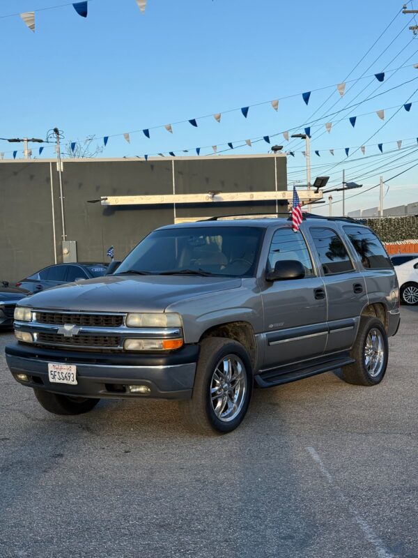 2004  Chevrolet Tahoe - Image 6