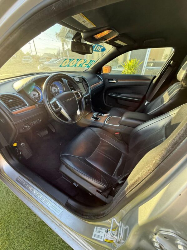 2013 chrysler 300 c V6 3.6 - Image 7