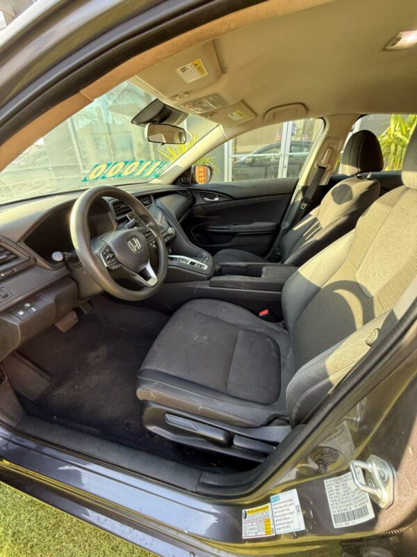 2021 Honda Insight Sistema ECON para máximo ahorro de combustible - Image 6