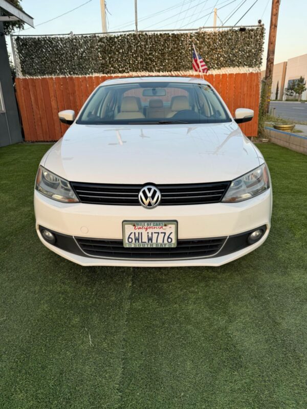 2015 vw Jetta 2.5 Automatico Piel - Image 16