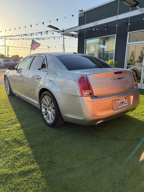 2013 chrysler 300 c V6 3.6 - Image 8