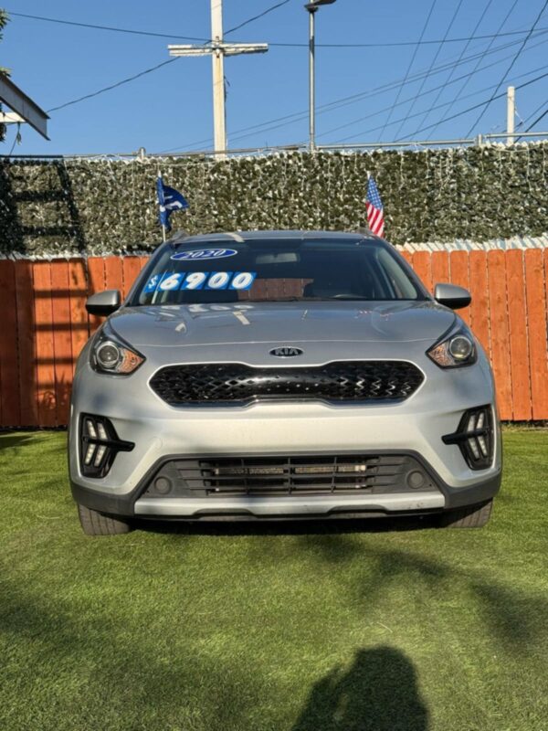 2020 kia niro - Image 13